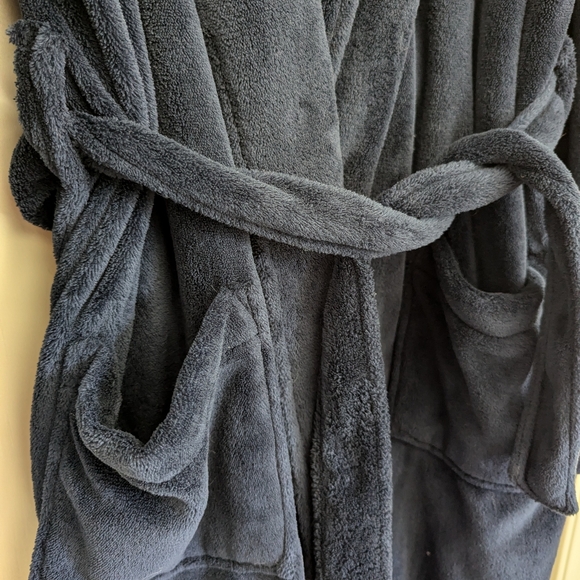Stafford Velour Robe - Picture 2 of 3